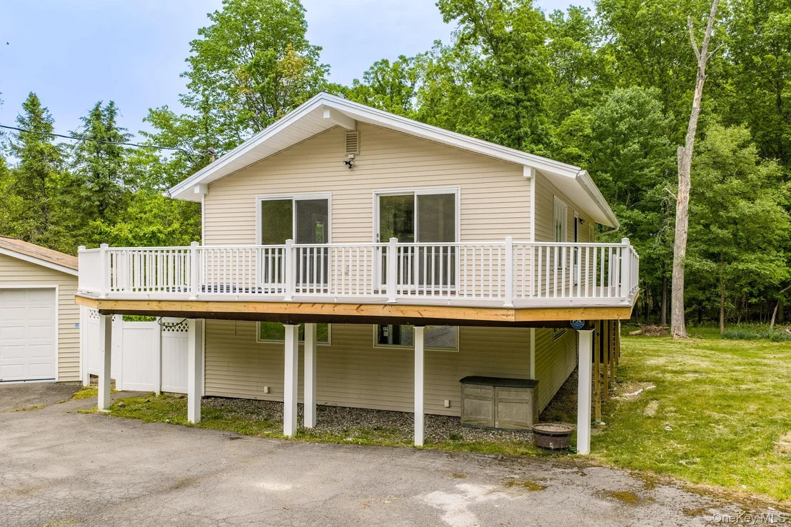 Photo of 225 Upper Road