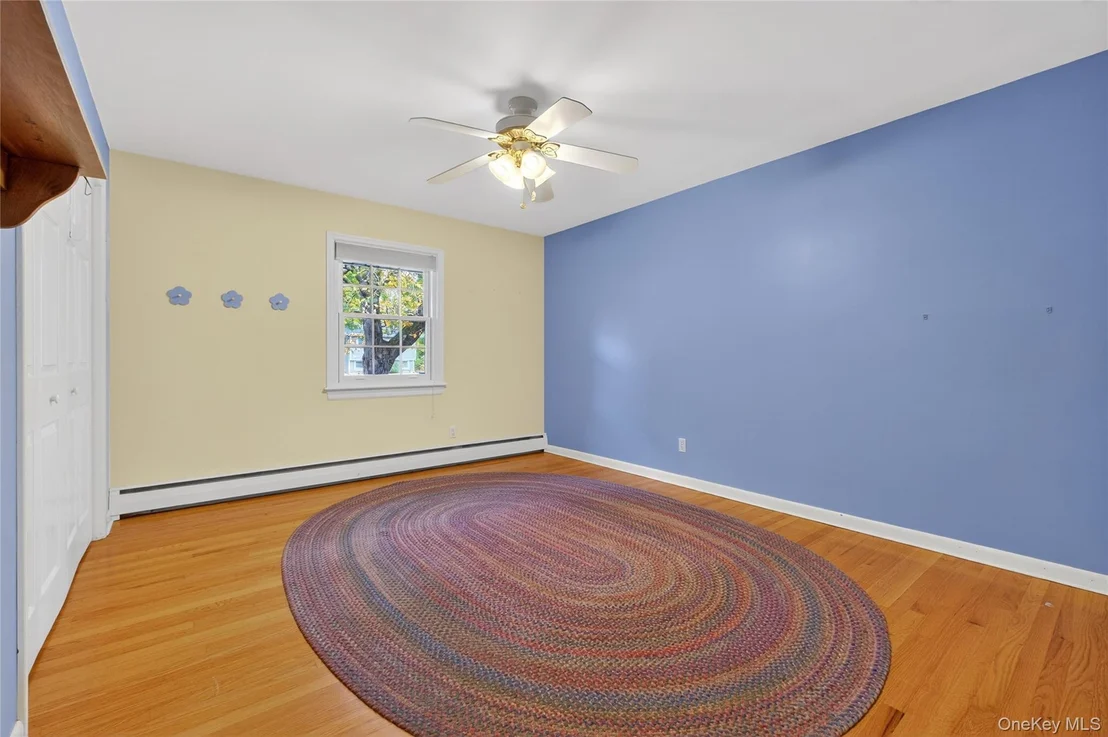 Photo of 69 Round Hill Road
