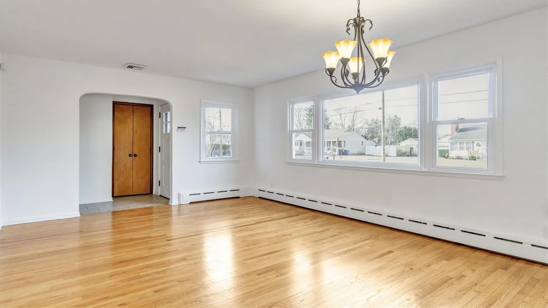 Photo of 74 Sunrise Avenue