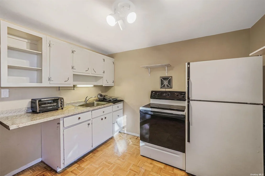 Photo of 10 Marchant Drive
