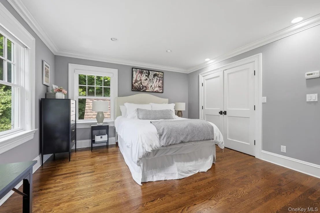 Photo of 11 Long Pond Road