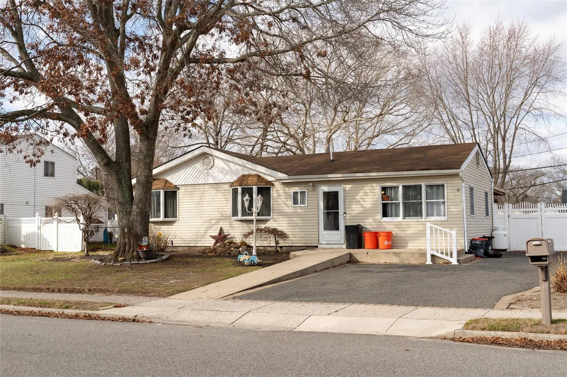 Photo of 14 Imperial Drive