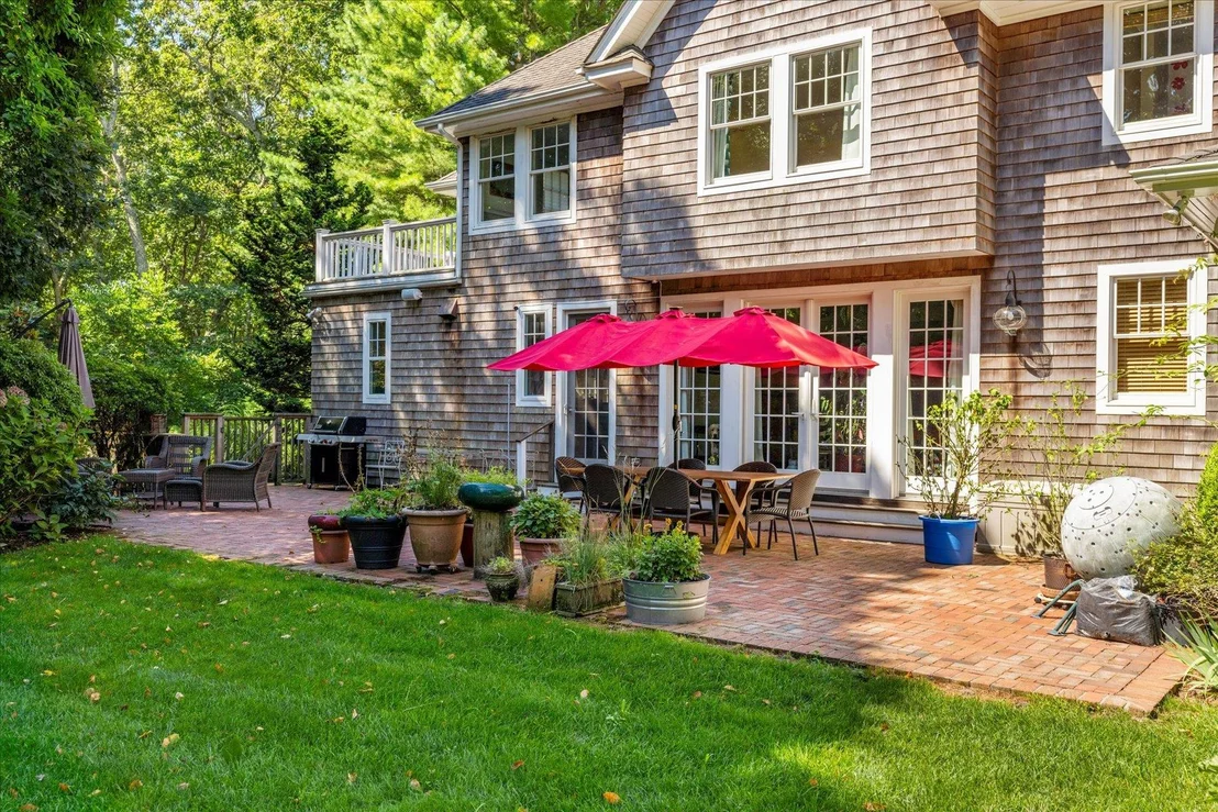 Photo of 53 Cedar Lane W
