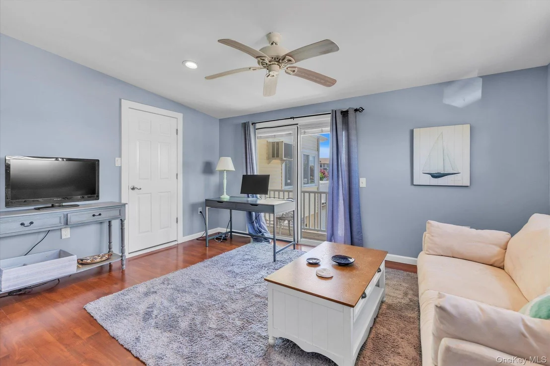 Photo of 52 Bayview Avenue