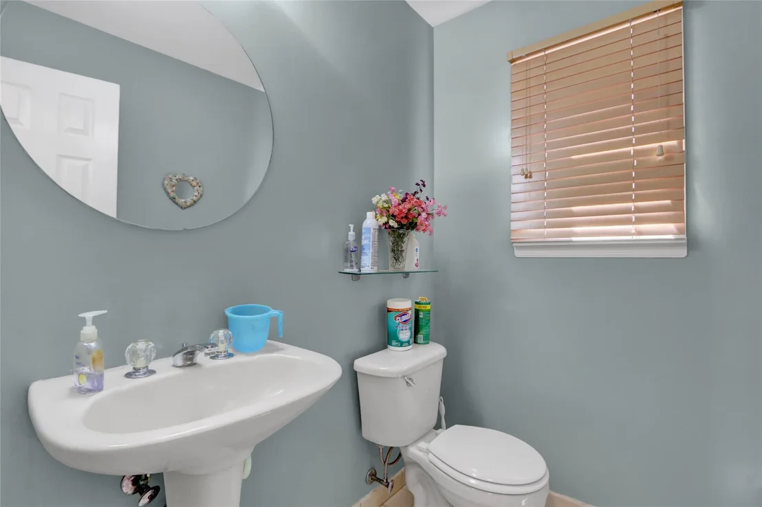 Photo of 3-27 Cresthaven Lane