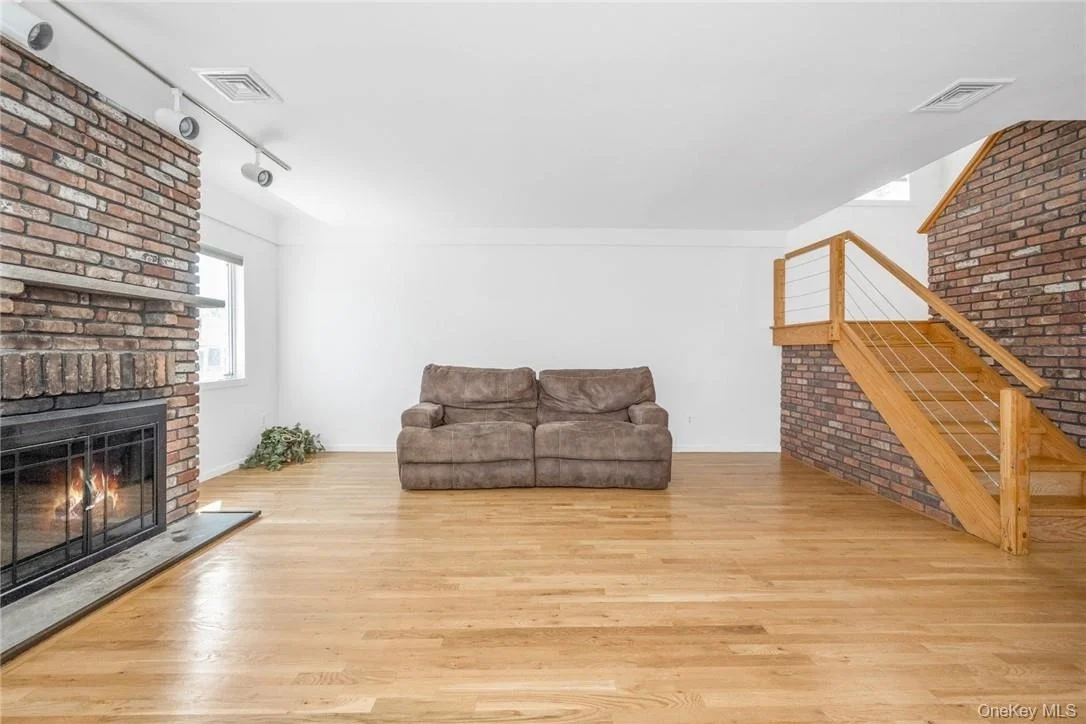 Photo of Unit D at 178D Edgewater Park