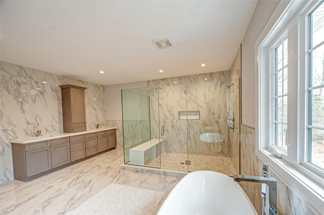 Photo of 210 Laurel Lane