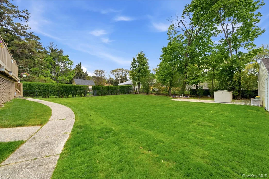 Photo of 414 Potter Boulevard