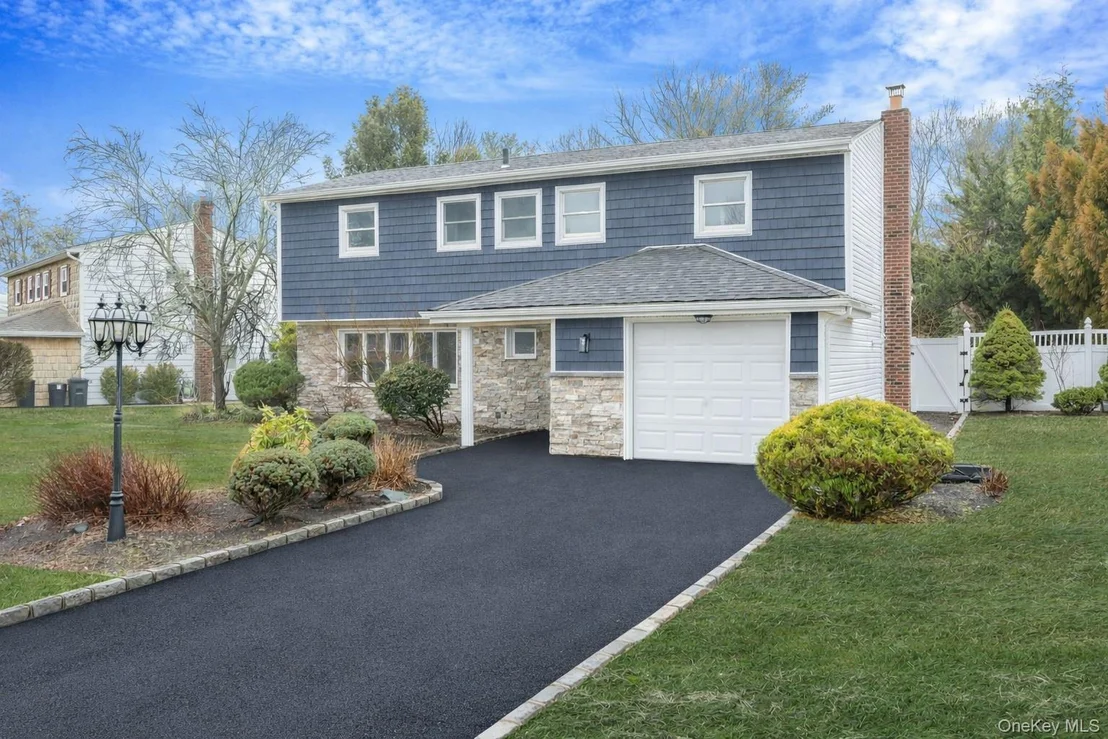Photo of 12 Crabapple Lane