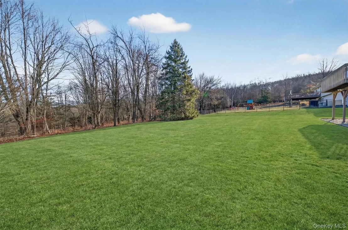Photo of 11 Hilltop Lane