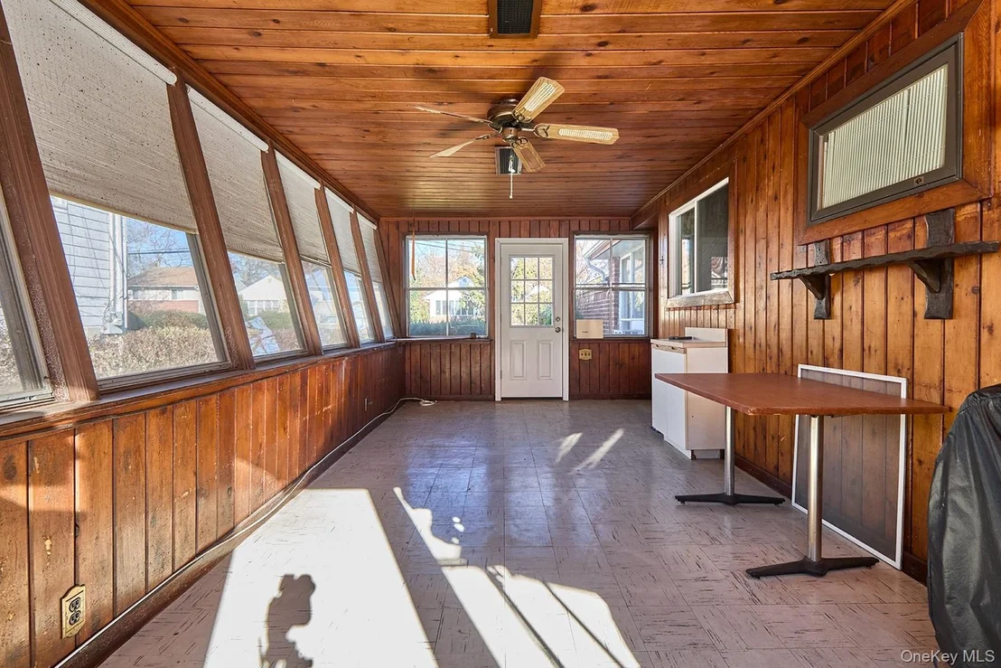 Photo of 1068 Ashley Drive