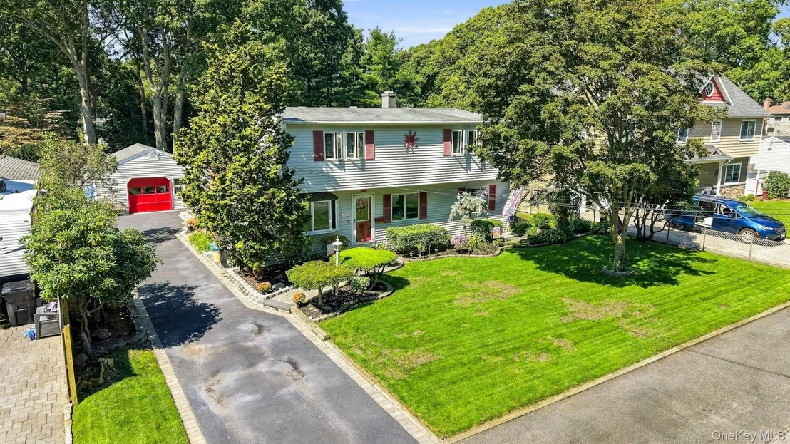 Photo of 724 Sandra Avenue