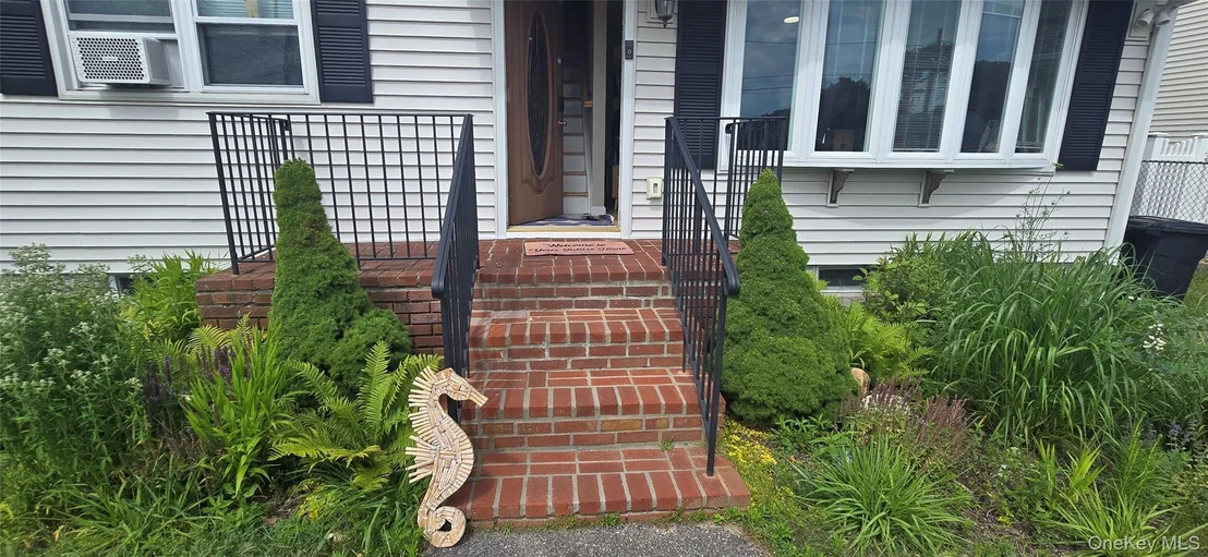 Photo of 90 Grandview Drive