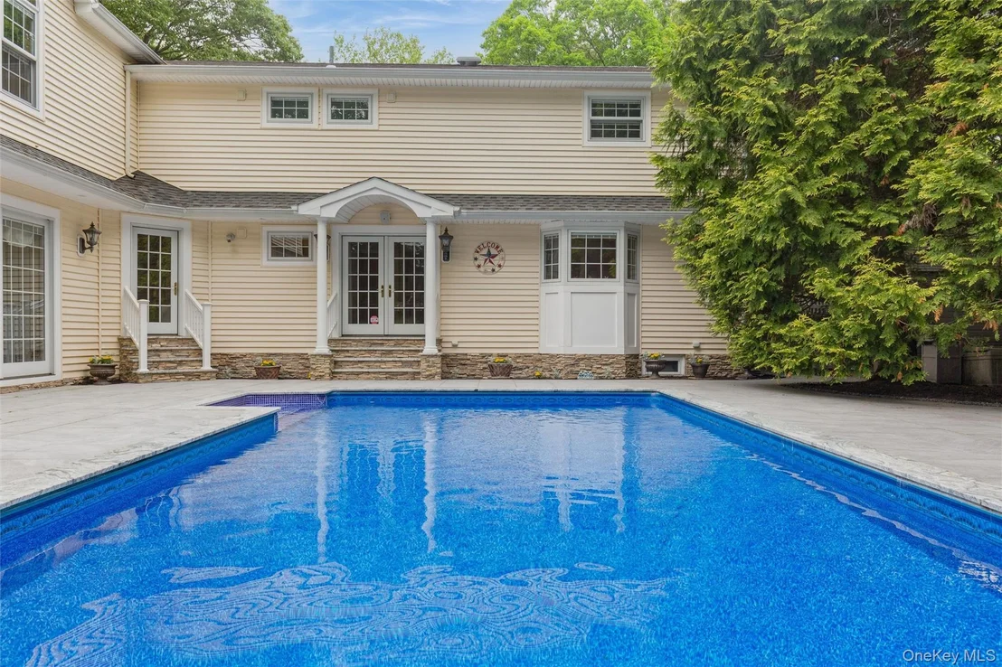 Photo of 48 River Heights Drive