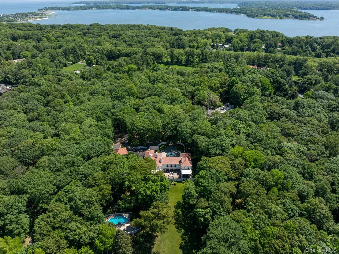 Photo of 100 Horseshoe Road