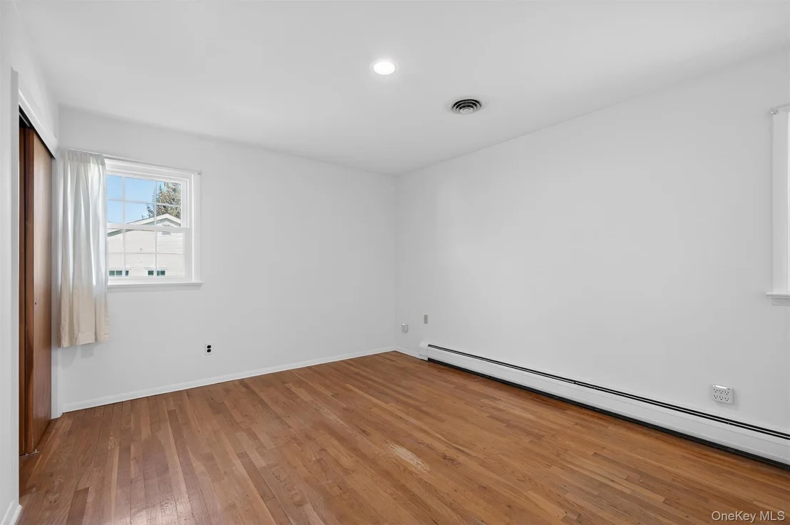 Photo of 11 Hilltop Lane