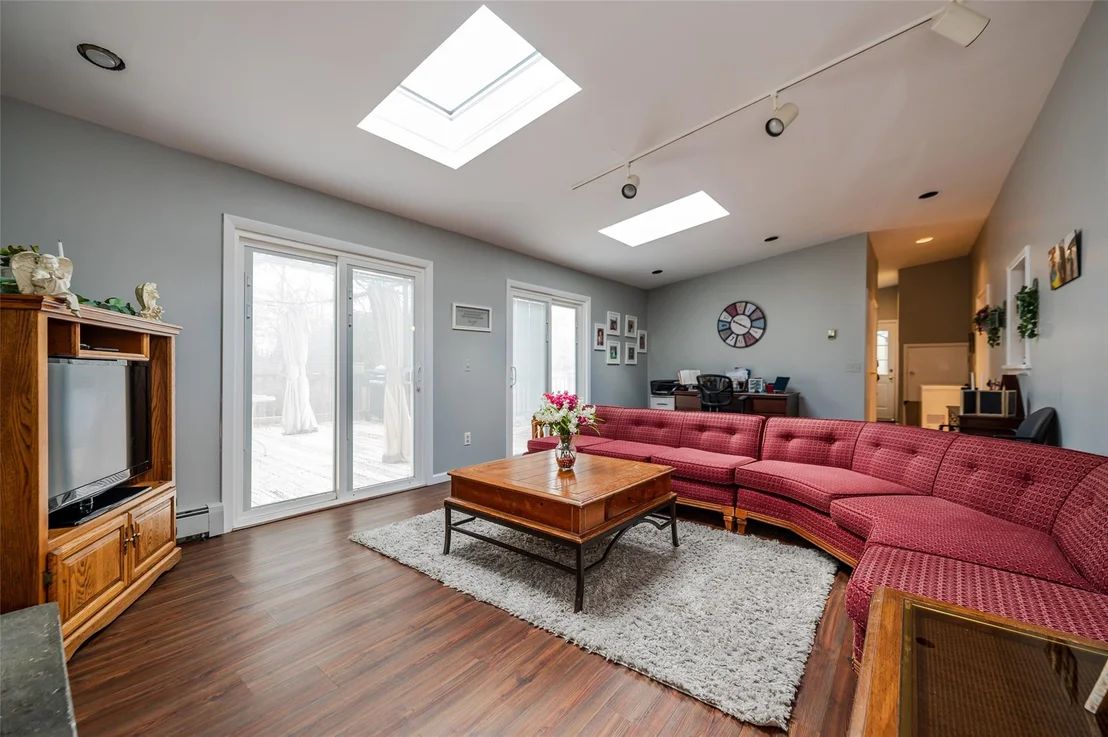 Photo of 2091 North Drive
