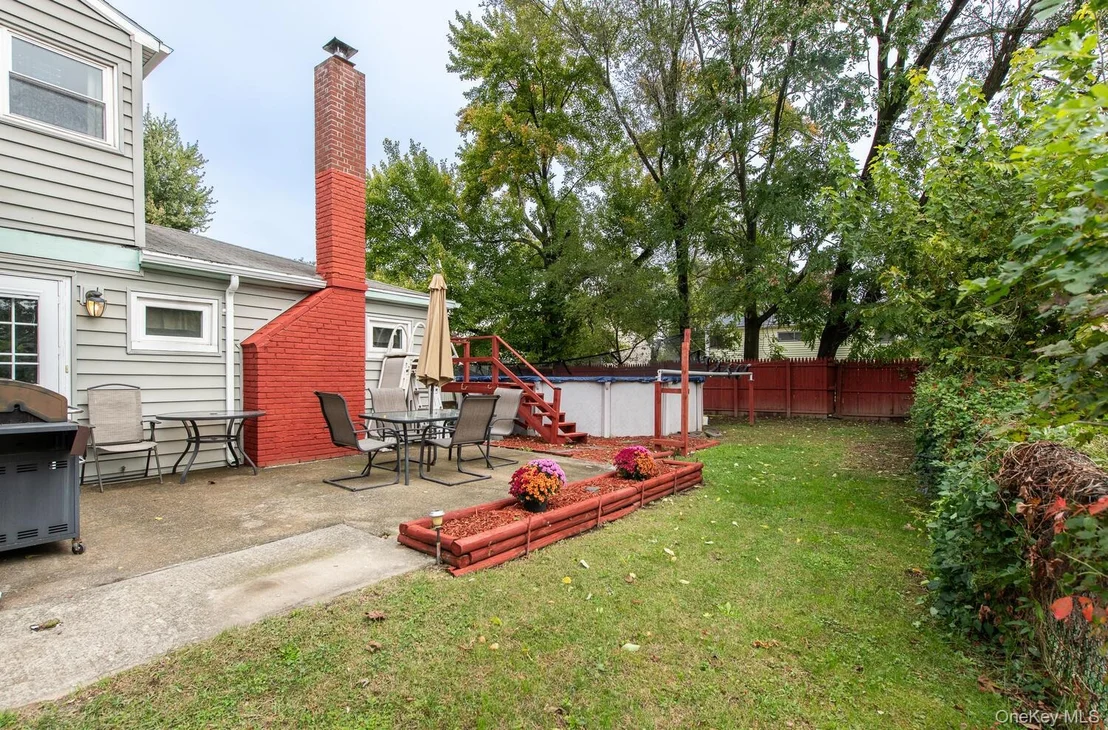 Photo of 4 Edgewood Drive