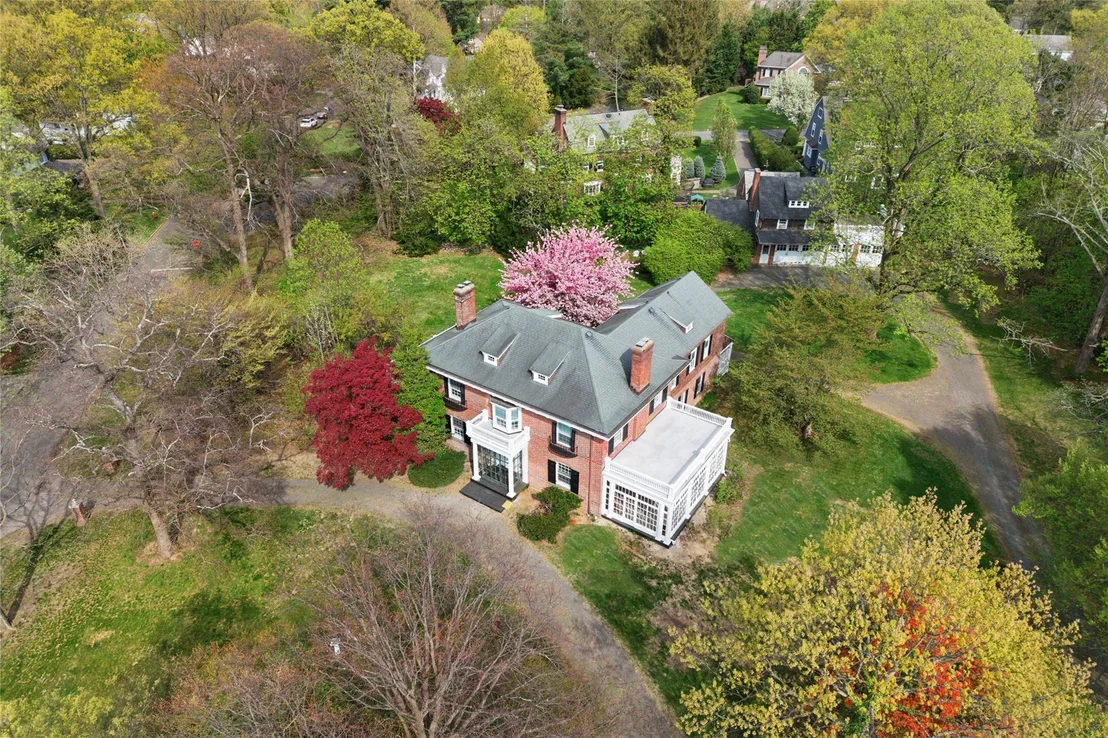 Photo of 44 North Drive