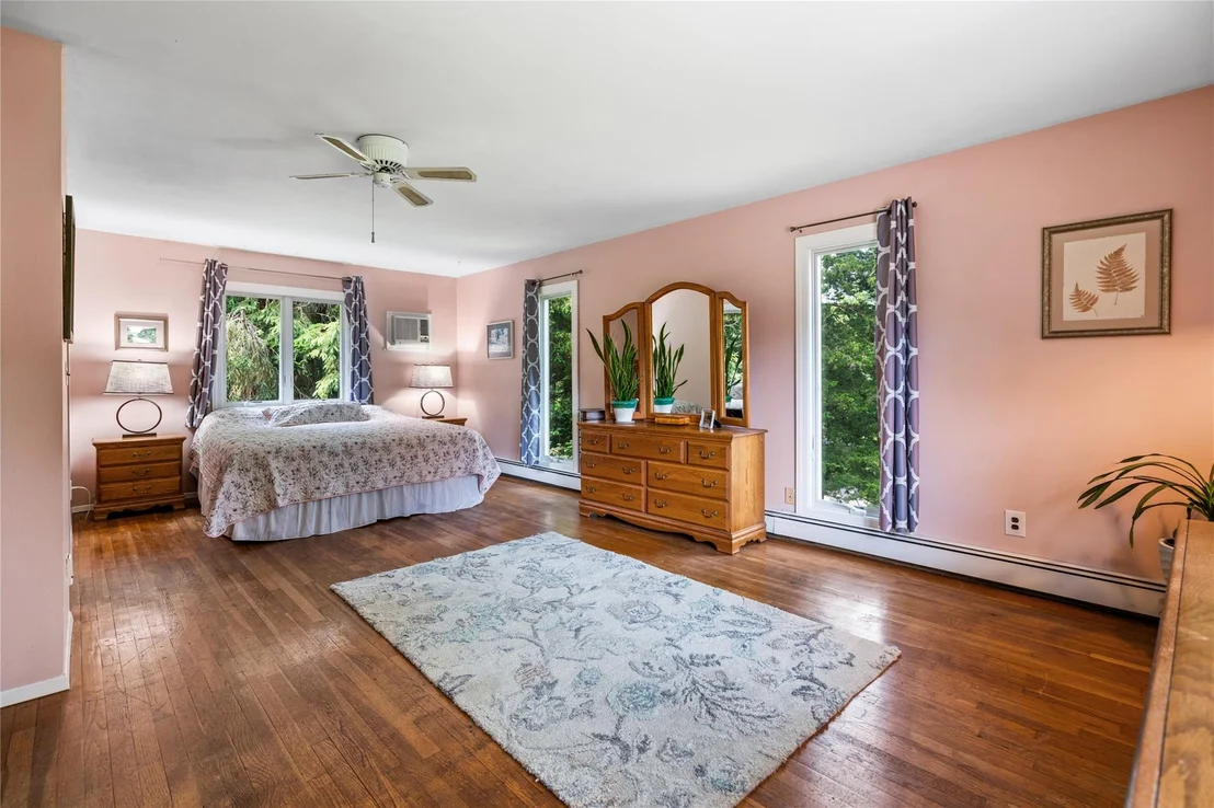 Photo of 16 Short Way