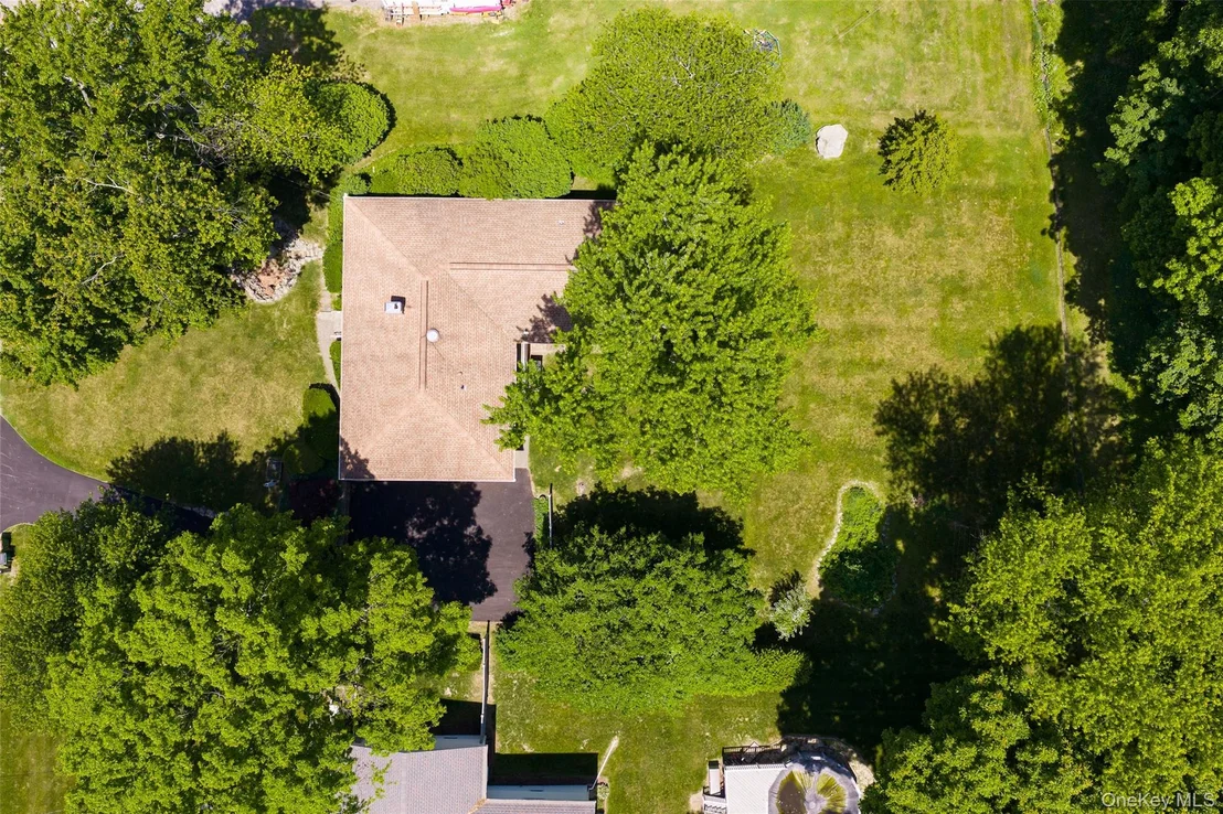 Photo of 89 Edgehill Drive