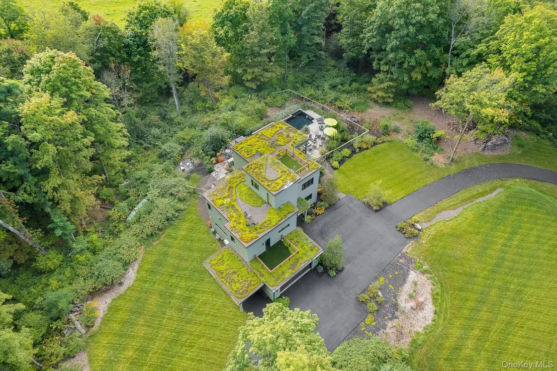Photo of 215 Smith Road