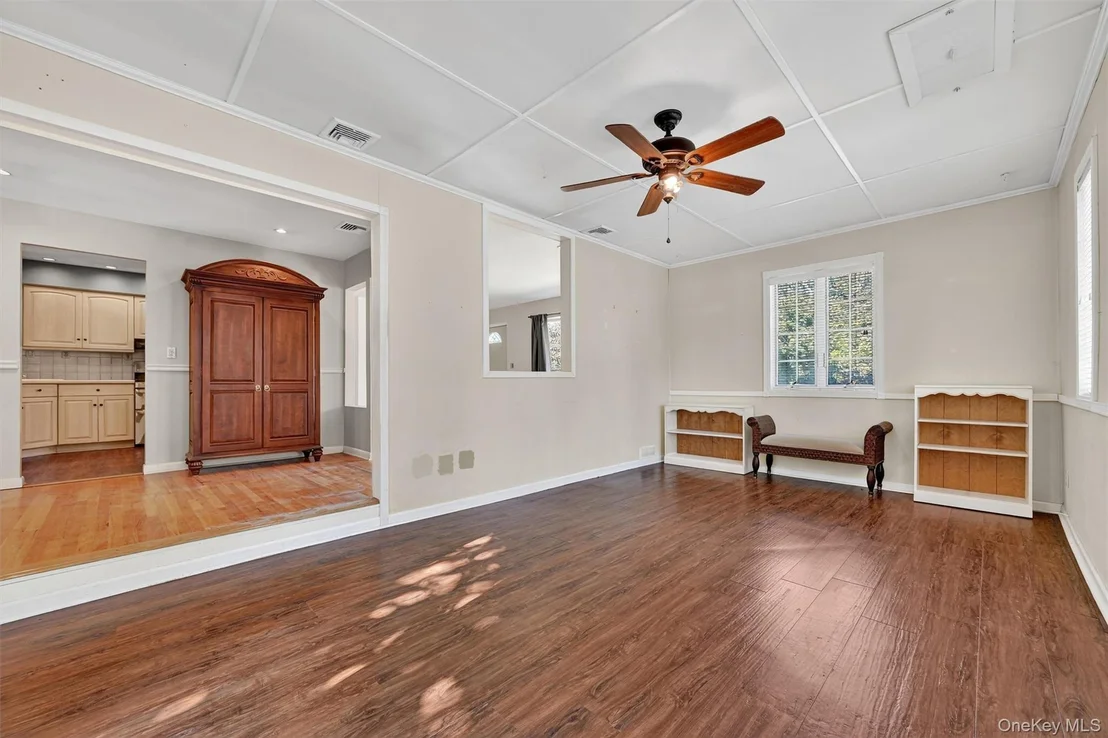 Photo of 23 Maplewood Boulevard
