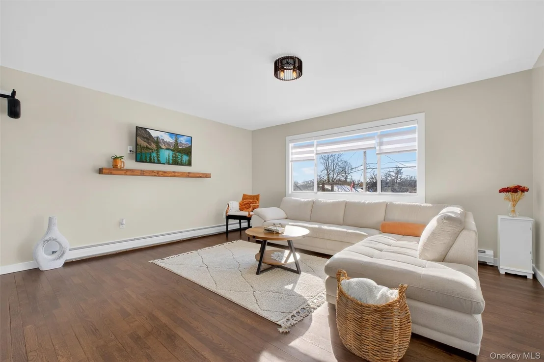 Photo of 10 Elizabeth Drive