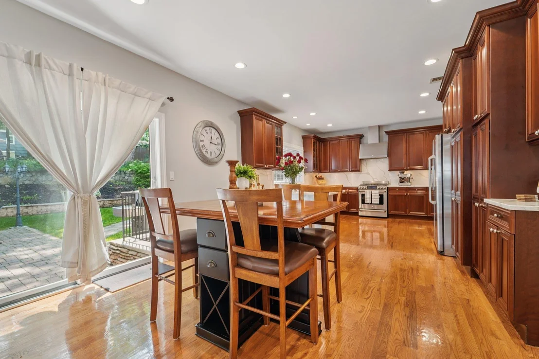 Photo of 10 Willow Drive