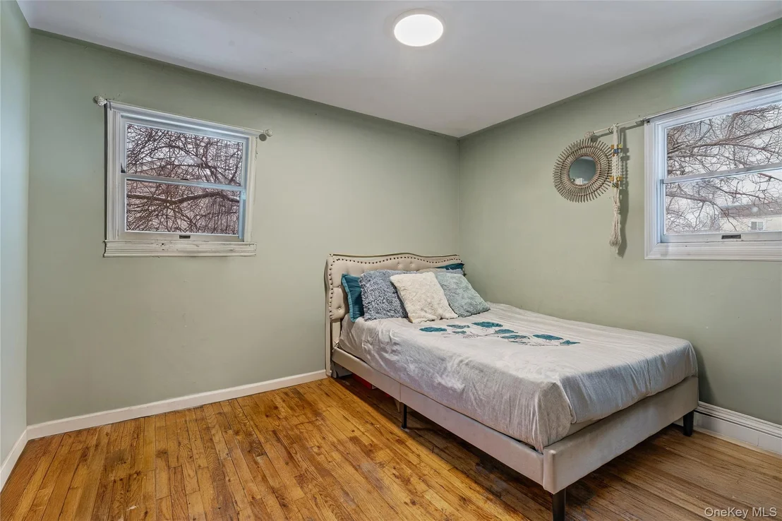 Photo of 10 Valley Drive