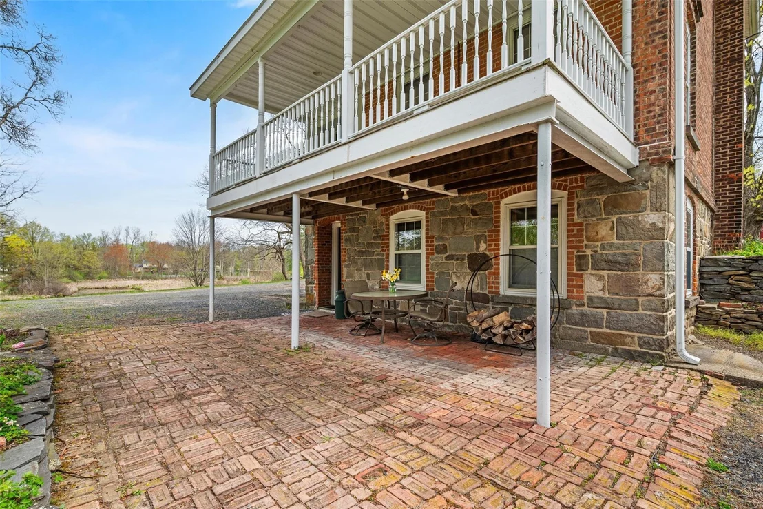 Photo of 353 Berea Road