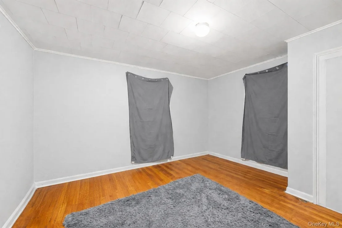 Photo of 19 W Maple Avenue