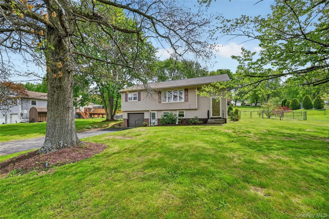 Photo of 31 Monarch Drive