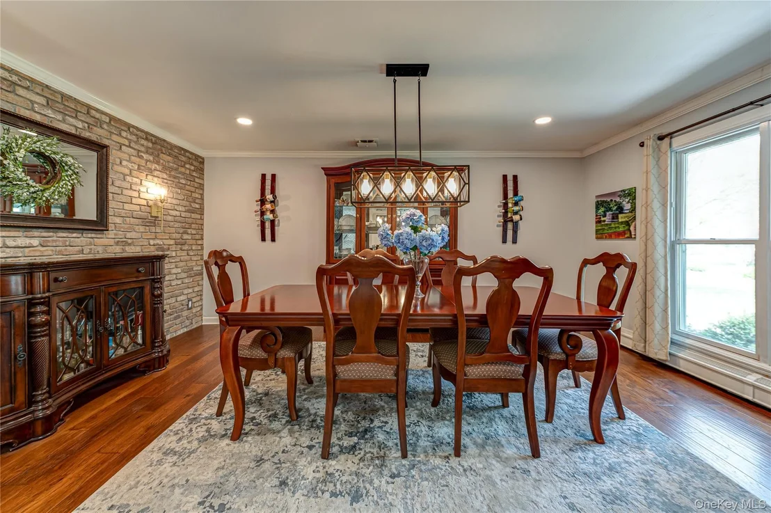 Photo of 11 Arrowood Drive
