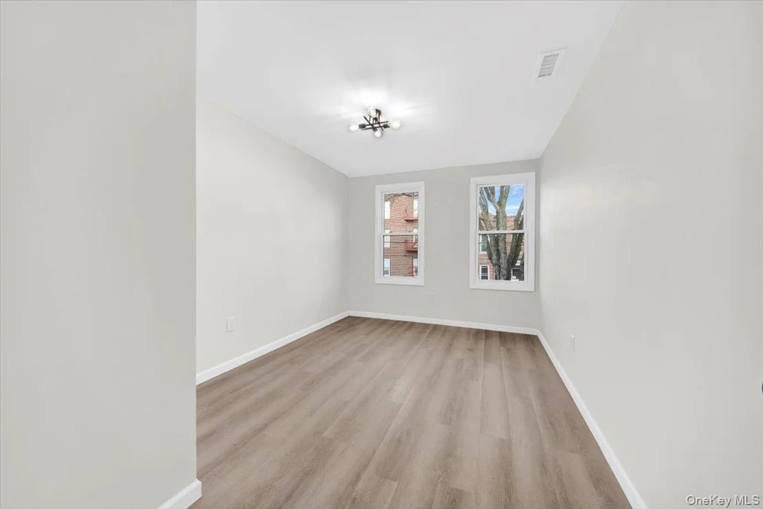 Photo of 1625 Overing Street