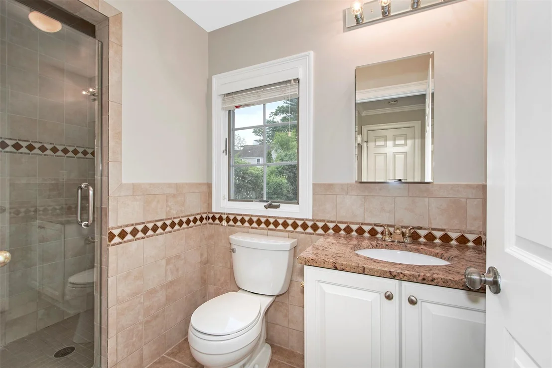 Photo of 37 Myrtle Boulevard