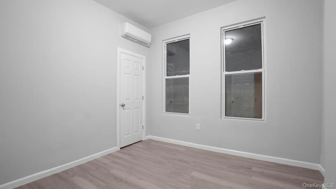 Photo of 2448 Webb Avenue