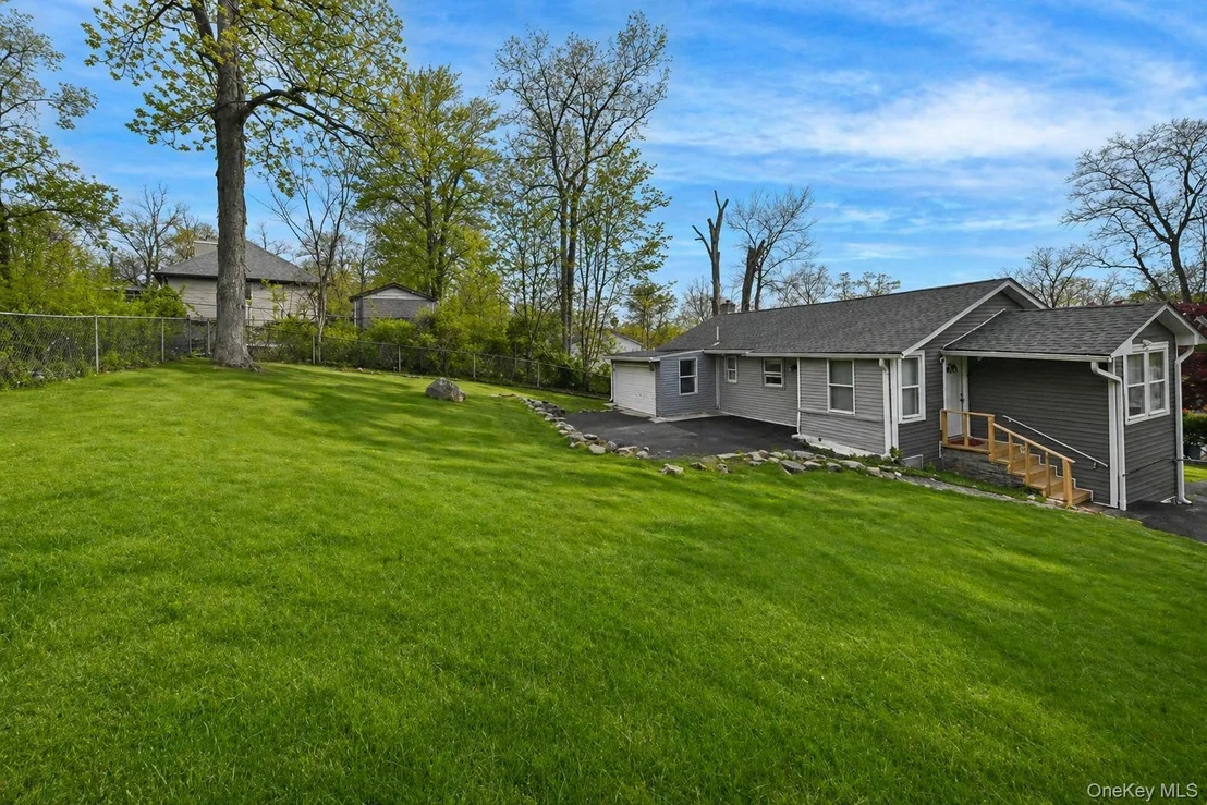 Photo of 19 Beverly Trail