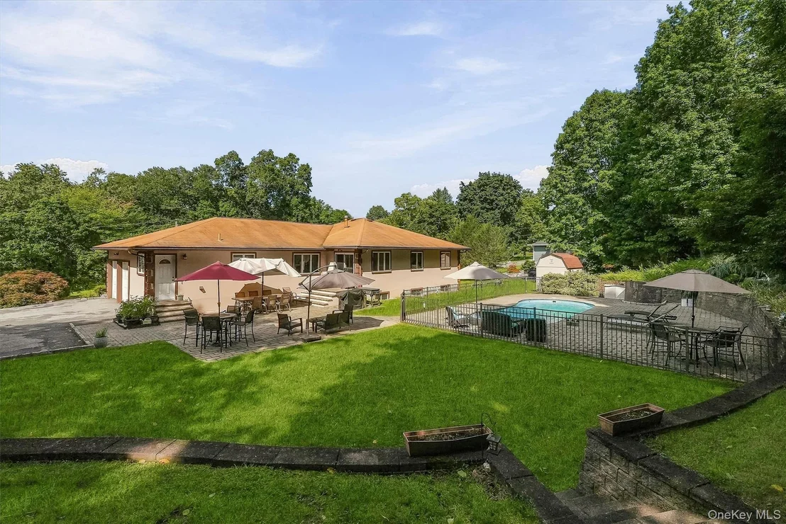 Photo of 72 Eastview Drive