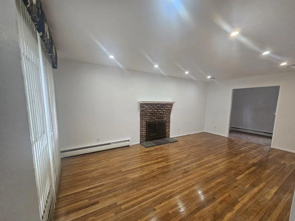 Photo of 25 Willowbrook Lane