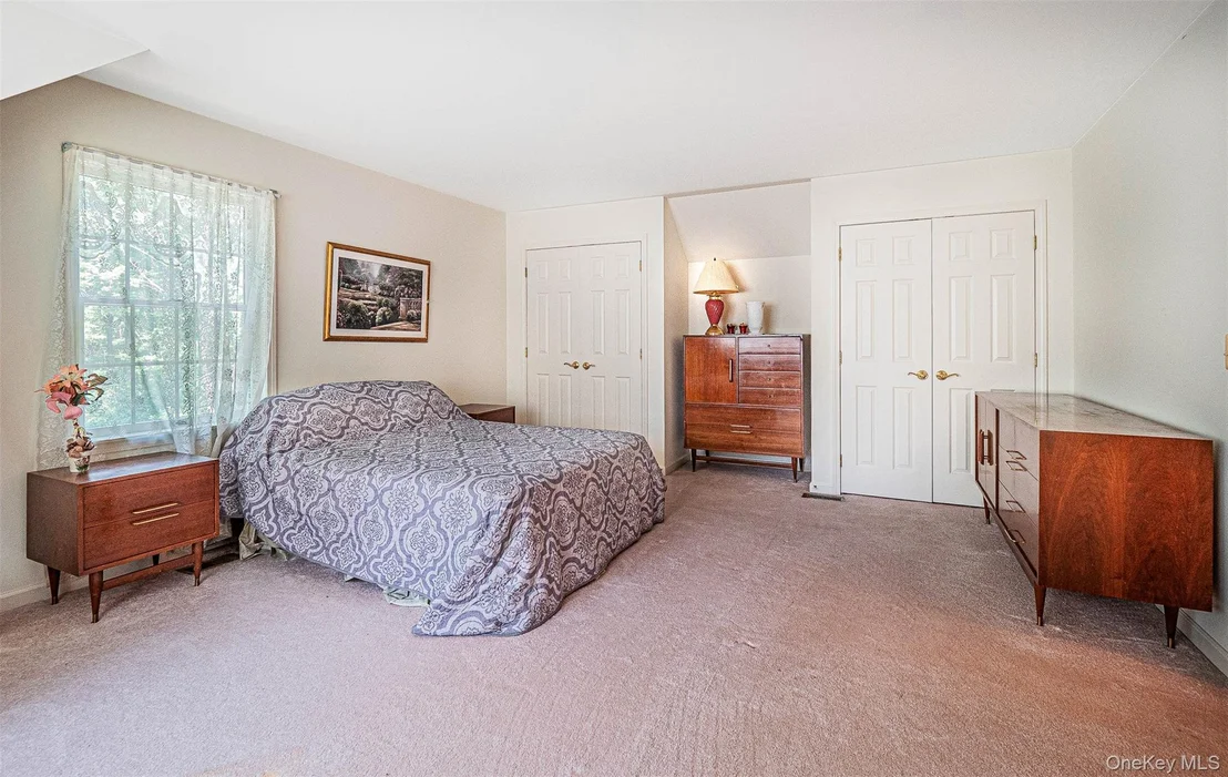 Photo of 84 Meadow Ridge Road