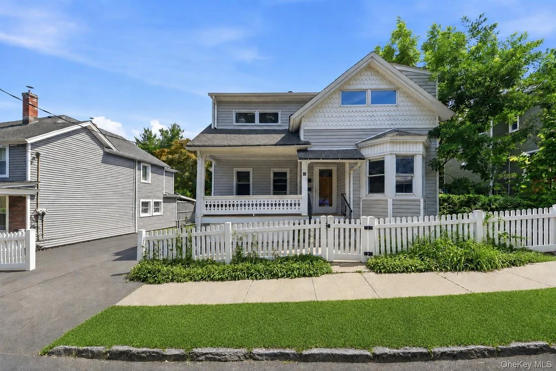 Photo of 86 Maple Street