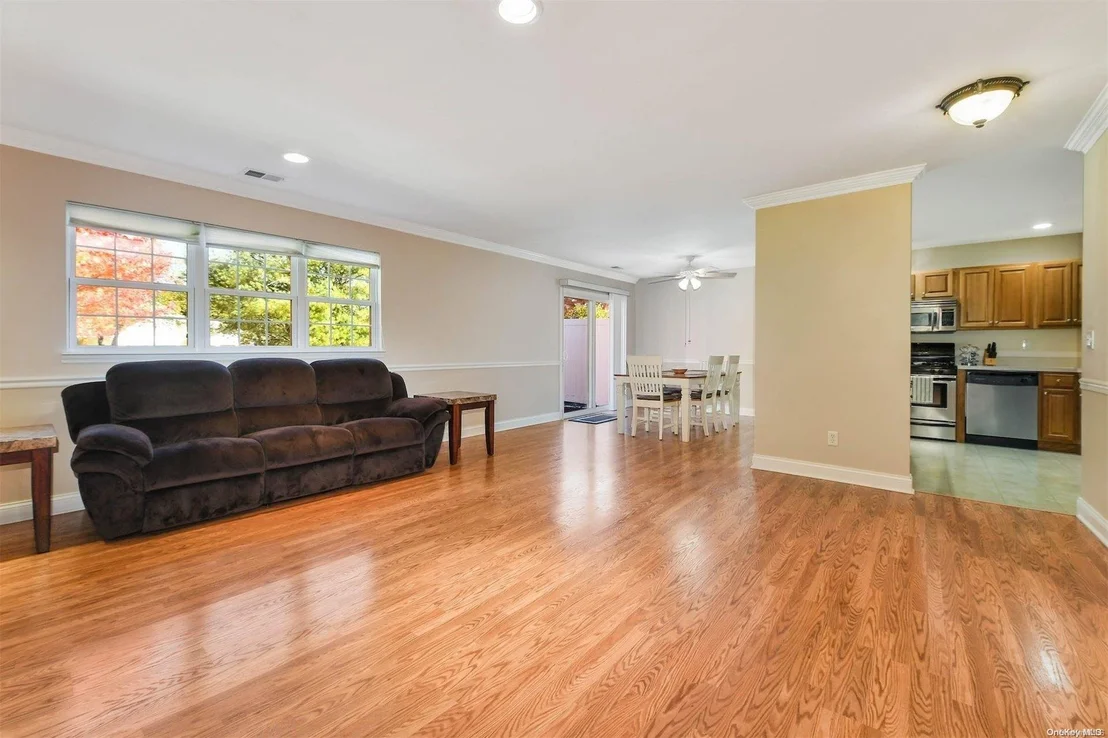 Photo of Unit 49 at 49 Strawberry Commons