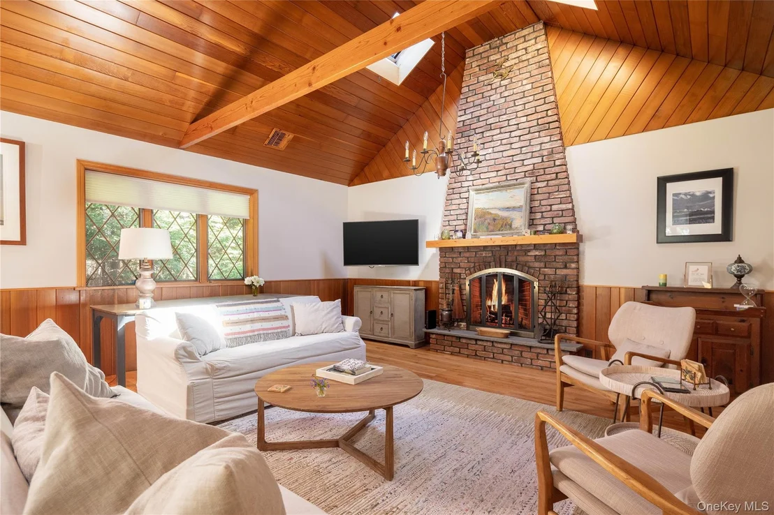 Photo of 1635 Smith Road
