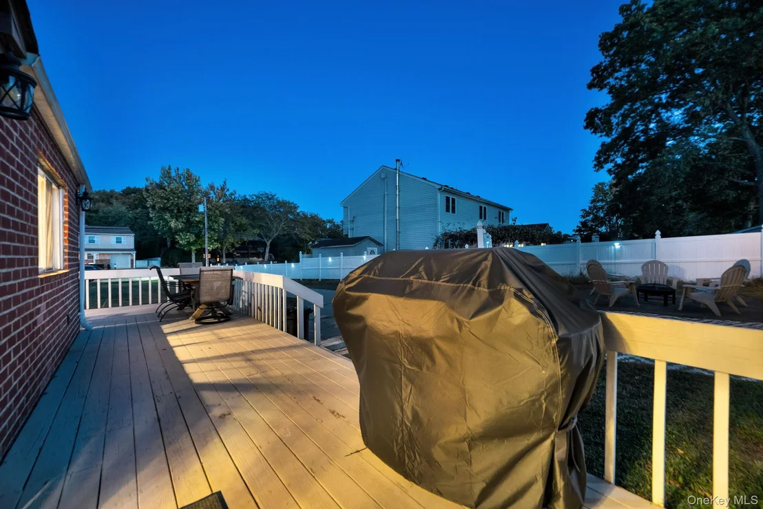 Photo of 629 East Drive