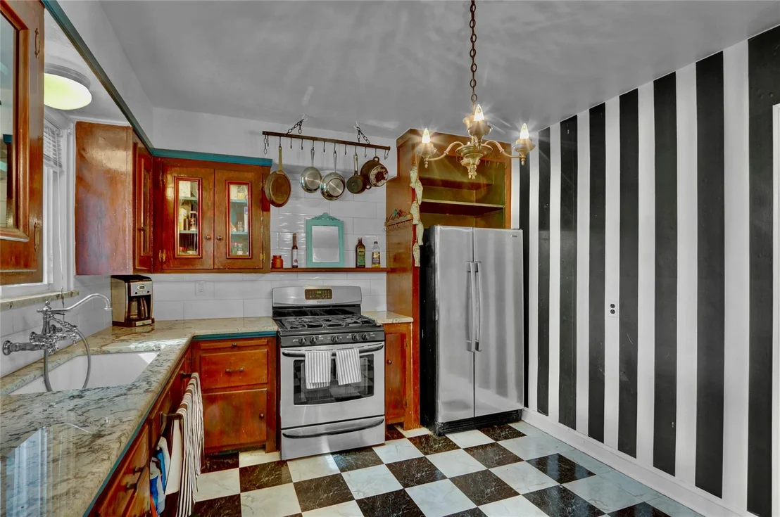 Photo of 255 Ocean Avenue