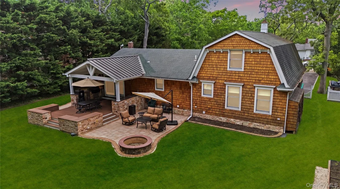 Photo of 345 Bartley Road