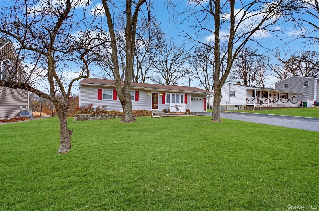 Photo of 18 Cardinal Drive