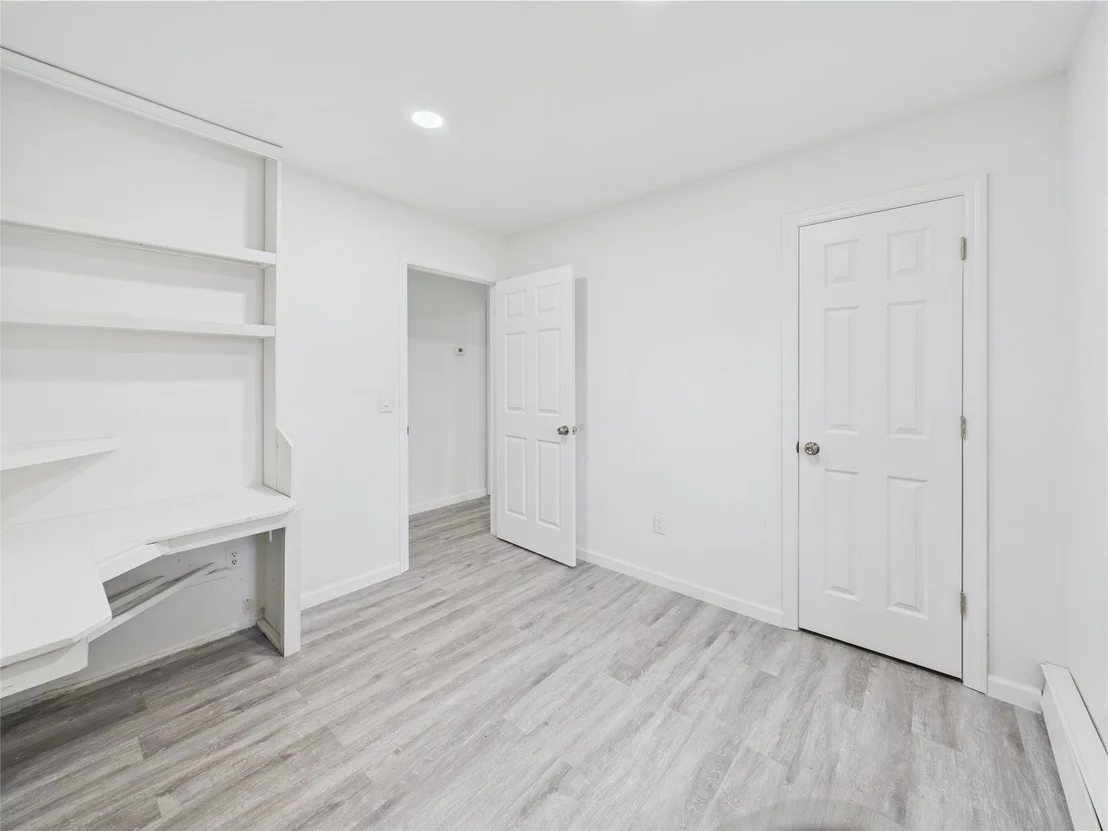 Photo of 170 Mastic Boulevard