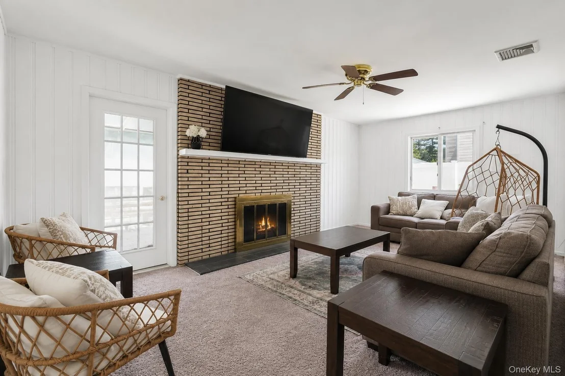 Photo of 11 Empress Pines Drive